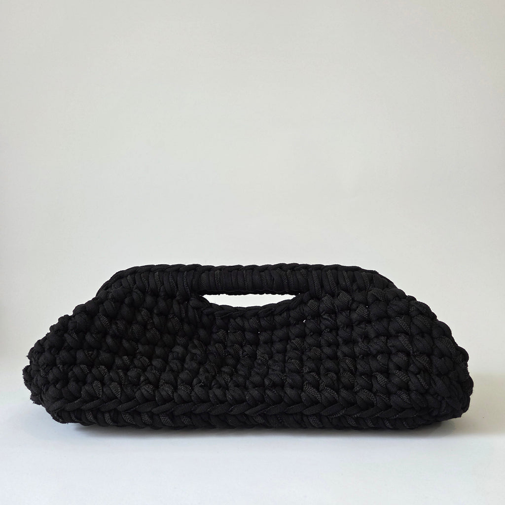 Sapphire Clasp Clutch - Distressed Black