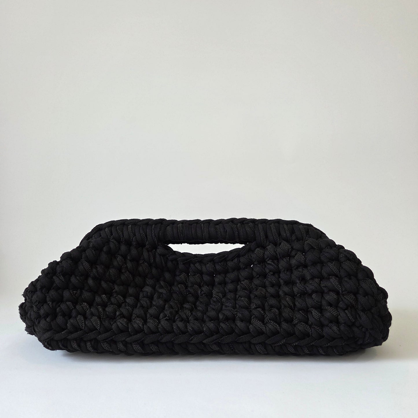 Sapphire Clasp Clutch - Distressed Black