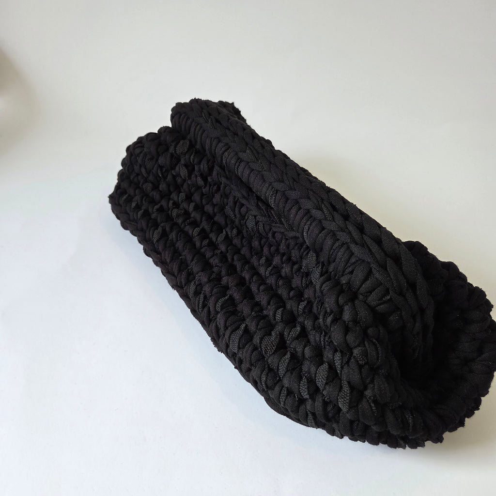 Sapphire Clasp Clutch - Distressed Black