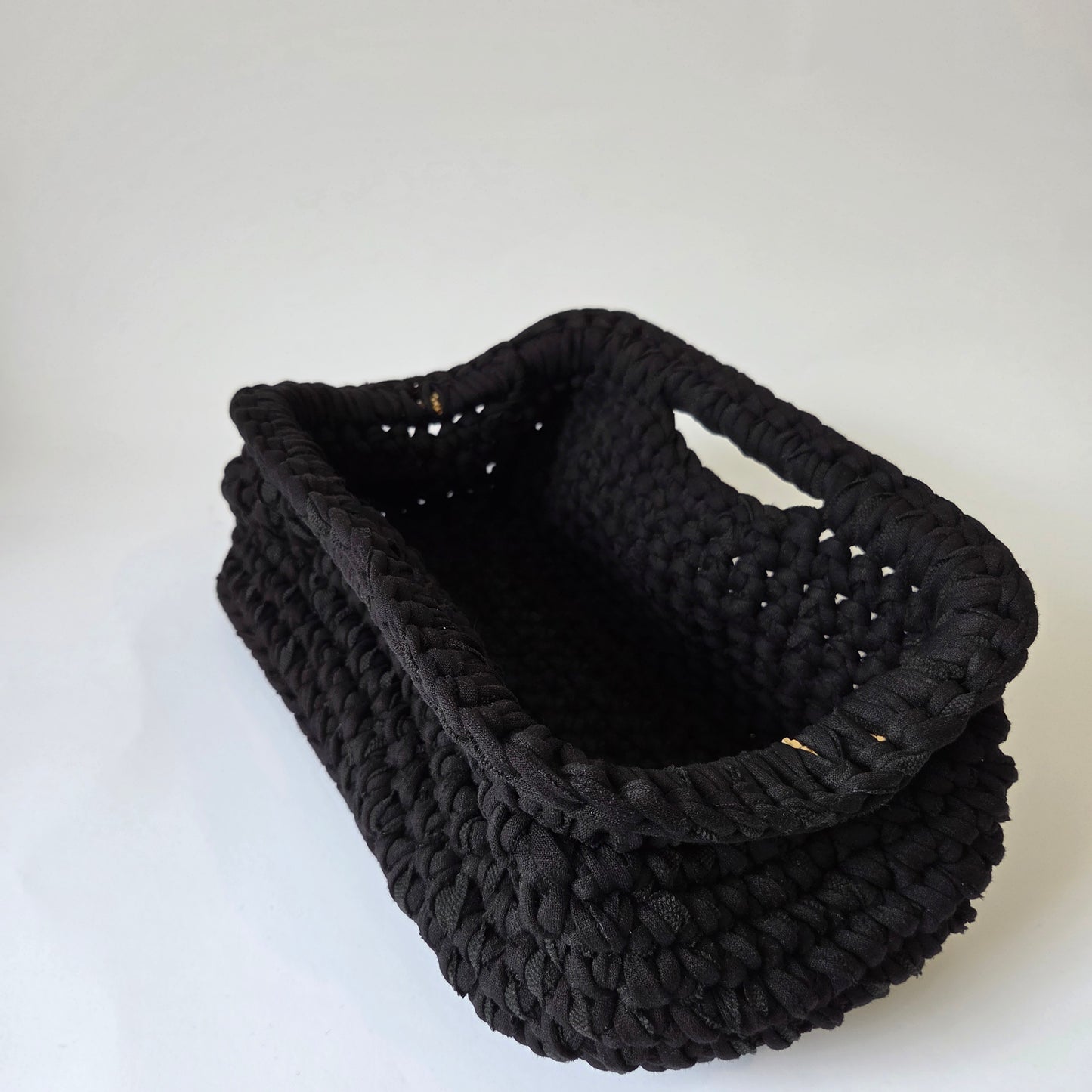 Sapphire Clasp Clutch - Distressed Black
