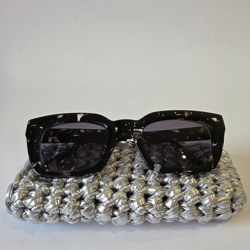Halite Glasses Holder - Metallic Silver
