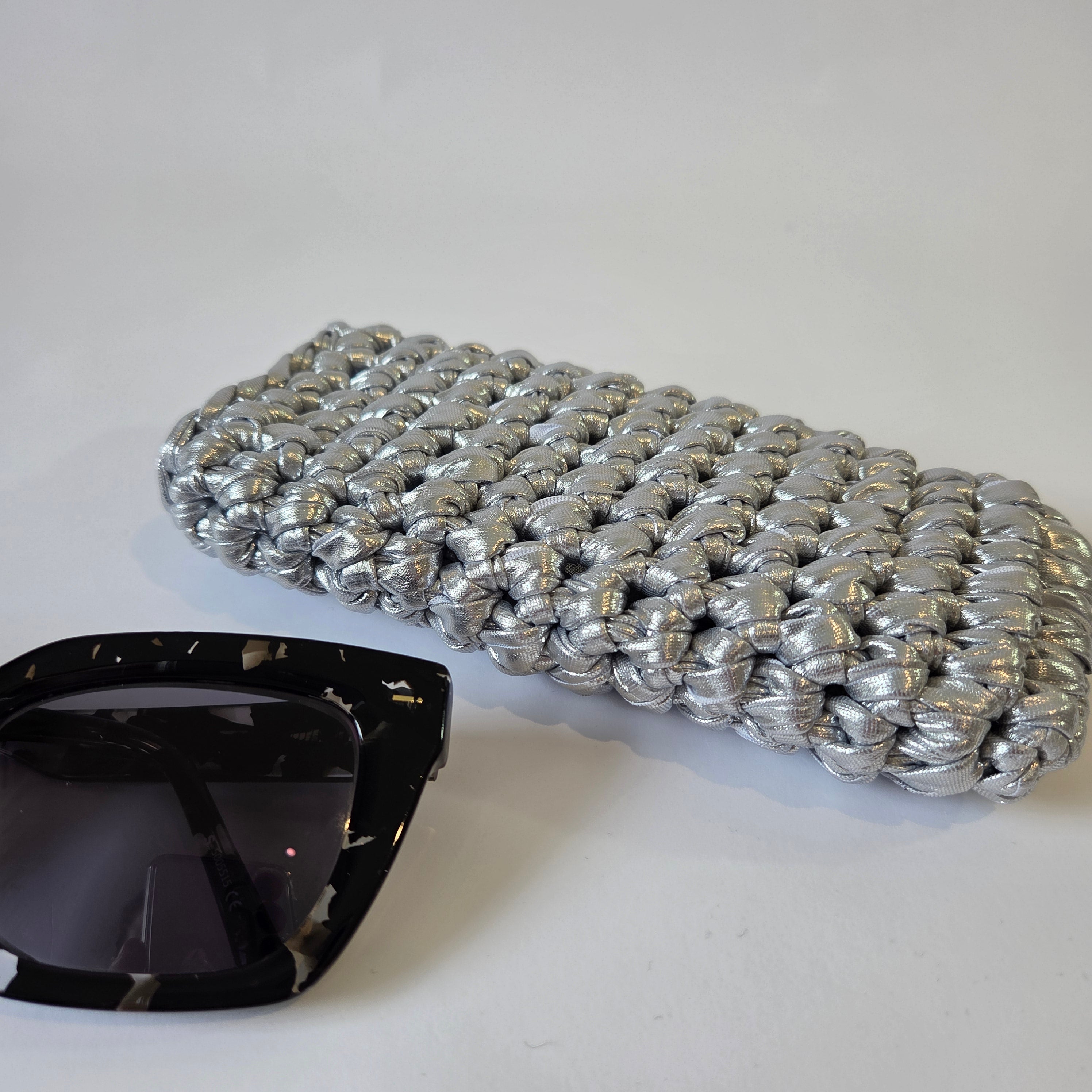 Halite Glasses Holder - Metallic Silver