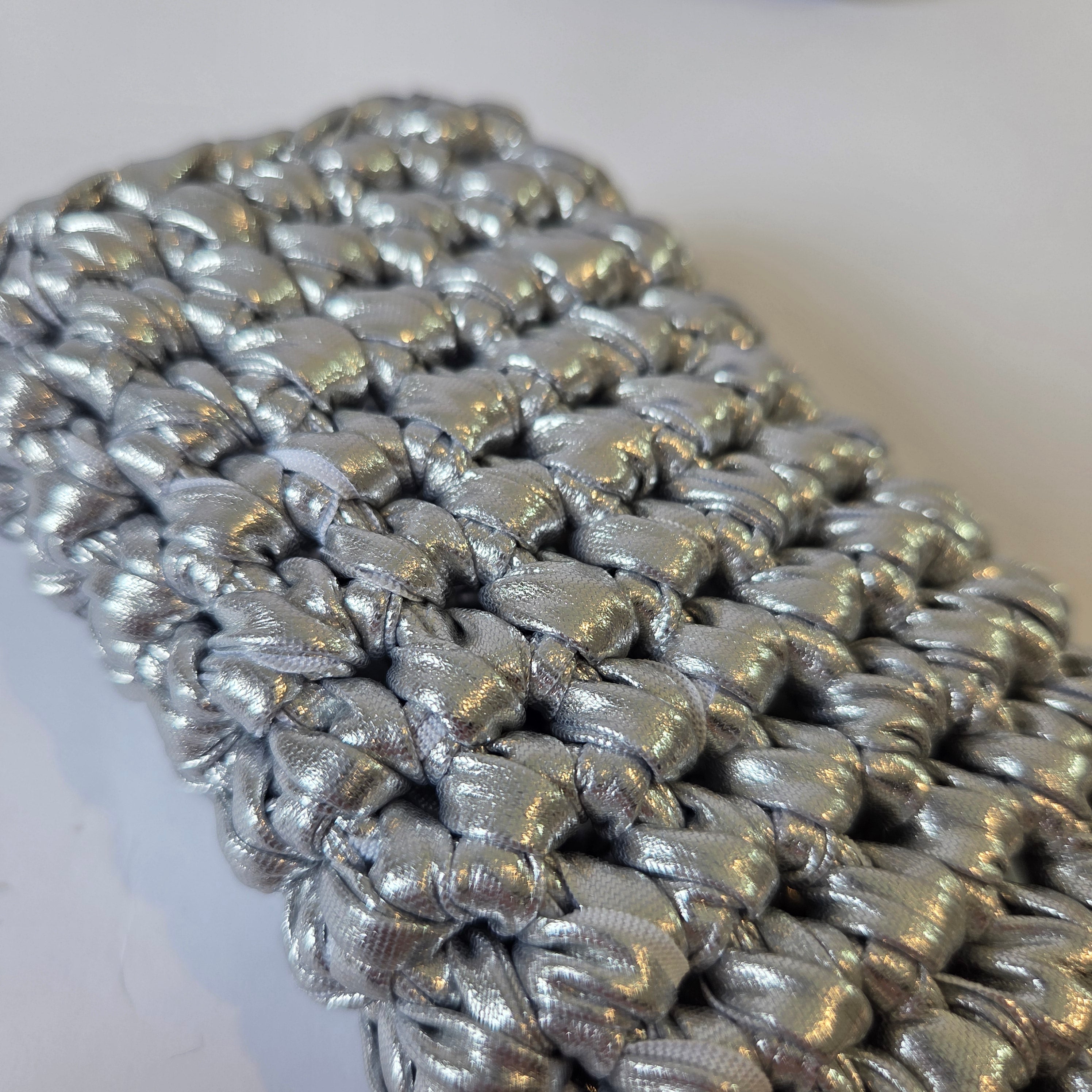 Halite Glasses Holder - Metallic Silver