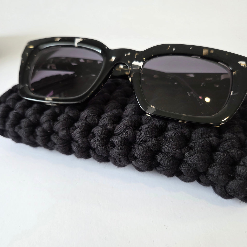Halite Glasses Holder- Black